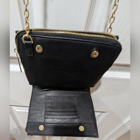 Steve Madden Bgreer On A String Crossbody - Picture 5 of 15